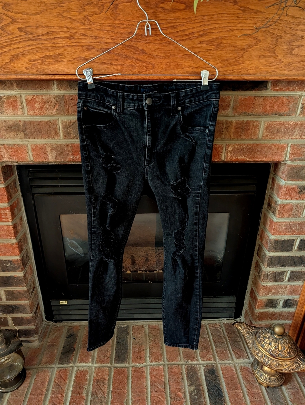 Aeropostale High Rise Black Distressed Skinny Jegging Size 14 Reg